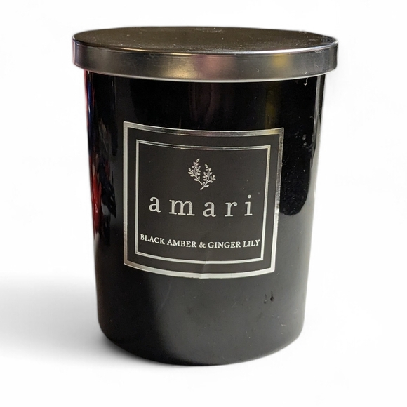 amari Black Amber & Ginger Lily Scented Candle - Picture 2 of 6